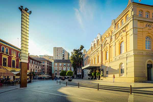 Plaza de Julian Romea, Pasear de plaza en plaza por Murcia - Turismo de Murcia