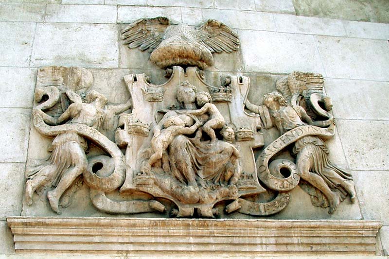Relieve de la Matrona en el Palacio de Almudí - Turismo de Murcia